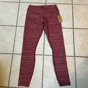 No bull leggings heather wine. BRAND NEW with tags . Med